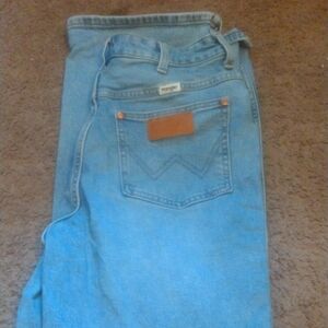 Wrangler high waisted light wash jeans.
